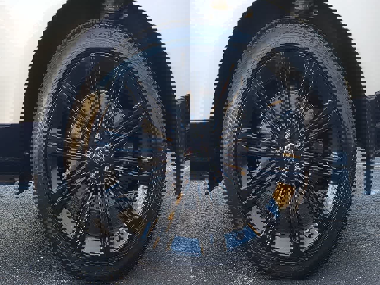 New 2025 Land Rover Range Rover Long Wheelbase Autobiography image 14