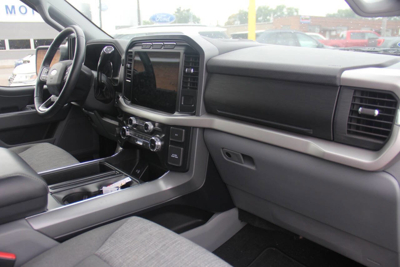 Certified 2022 Ford F150 XLT w/ Equipment Group 302A High image 24