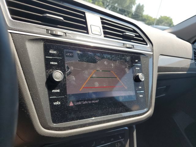 Certified 2024 Volkswagen Tiguan SE w/ Panoramic Sunroof Package AWD/4WD image 27
