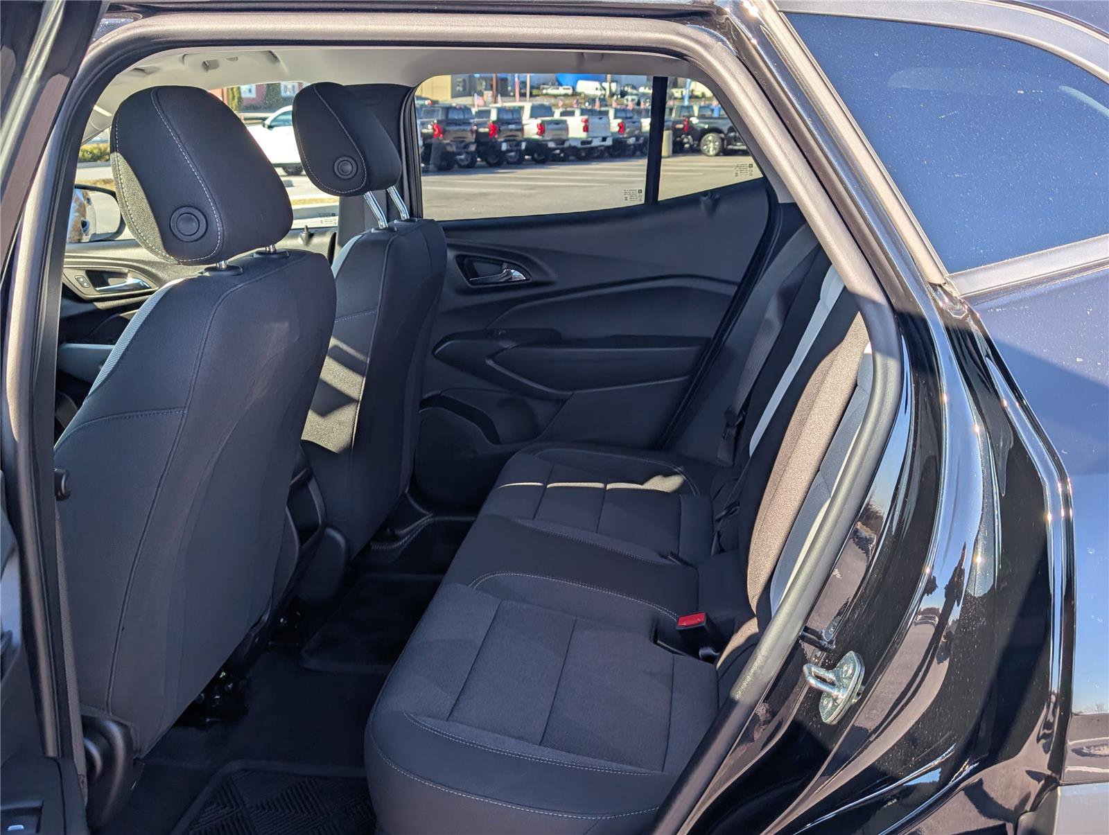 Used 2025 Chevrolet Trax LS image 12