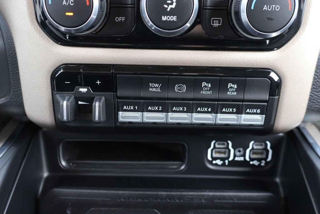 Used 2022 RAM 3500 Laramie AWD/4WD image 14