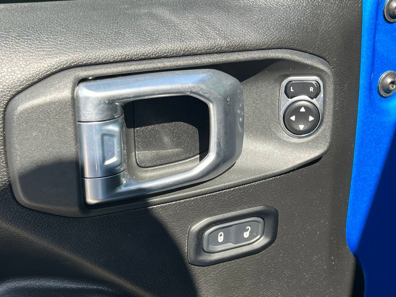 Used 2024 Jeep Wrangler Unlimited Sport AWD/4WD image 23