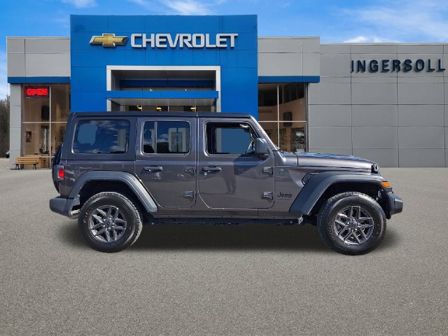Used 2025 Jeep Wrangler Unlimited Sport AWD/4WD image 28
