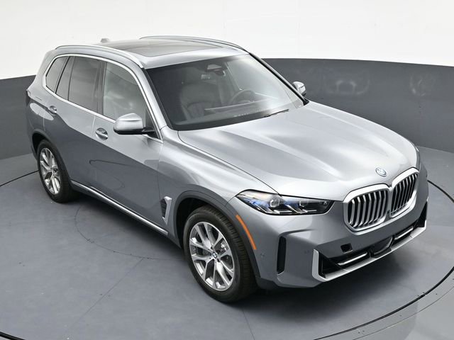 Used 2026 BMW X5 xDrive50e w/ Climate Comfort Package image 20