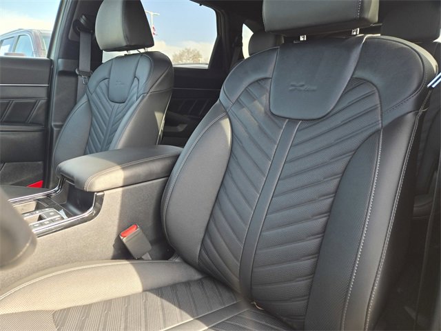 Used 2025 Kia Sorento SX Prestige image 13