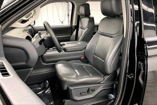 Used 2025 Ford Expedition Active image 23