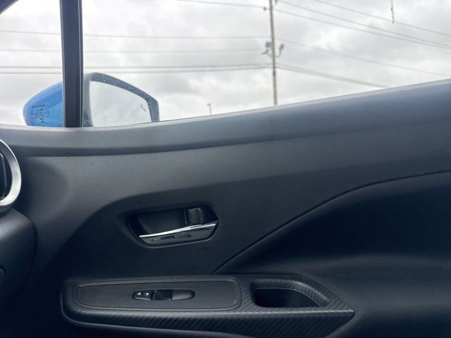 Used 2021 Nissan Versa SV FWD image 18