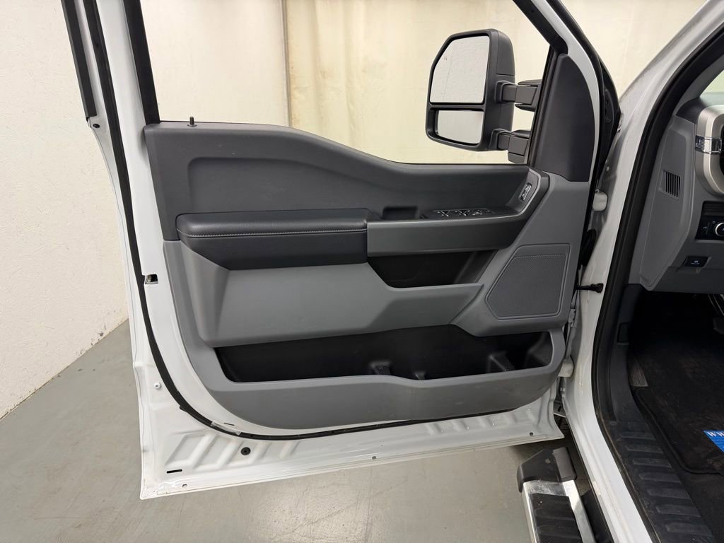 Used 2025 Ford F250 XLT AWD/4WD image 16