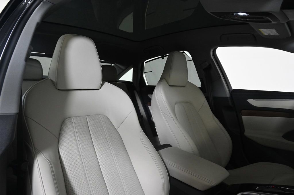 Used 2026 Audi A6 Premium Plus w/ Premium Plus Package image 15