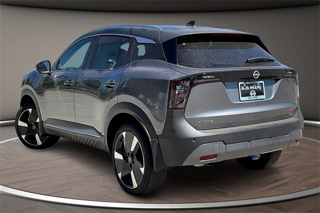 New 2025 Nissan Kicks SR image 3