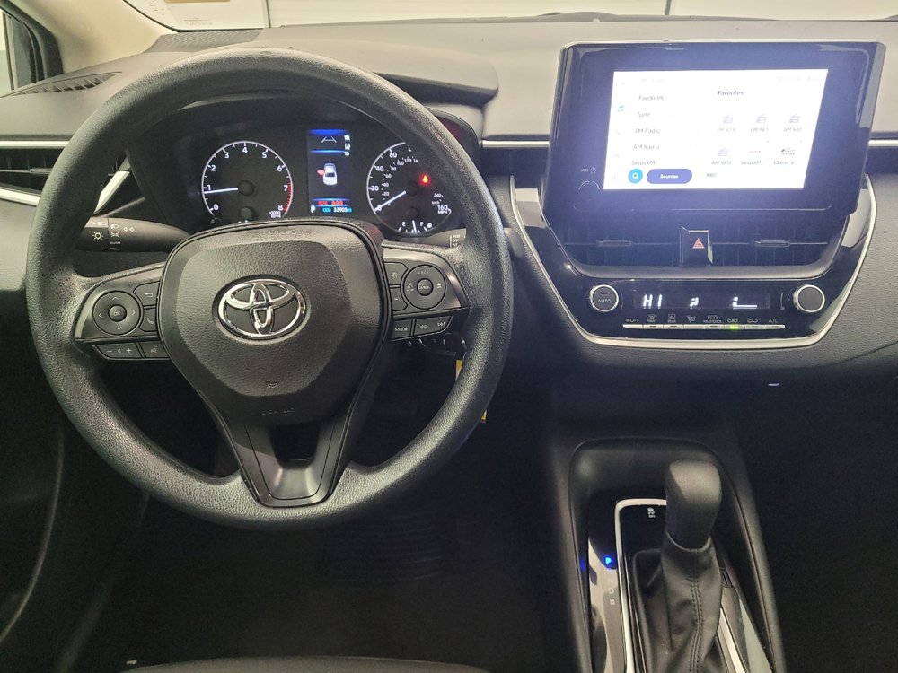 Used 2025 Toyota Corolla LE FWD image 22