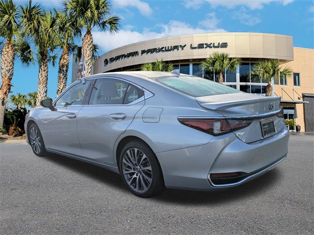 Used 2021 Lexus ES 300h w/ Premium Package image 6