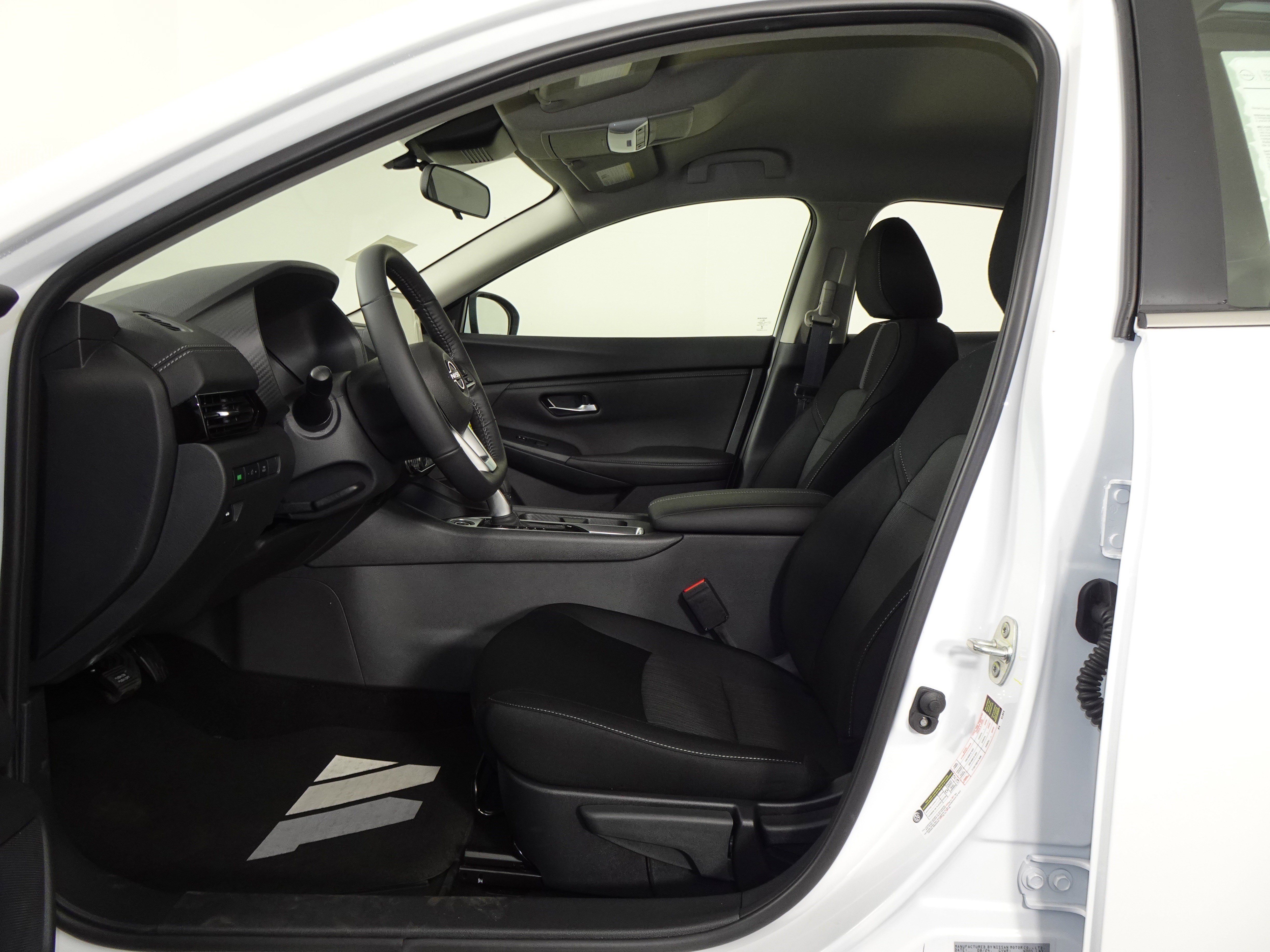 Certified 2025 Nissan Sentra SV w/ All-Weather Package image 4