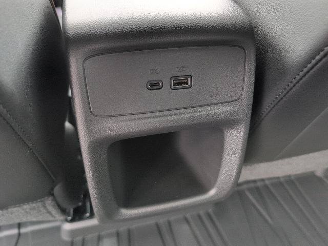New 2026 Buick Envista Avenir FWD image 11