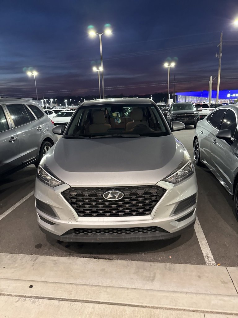Used 2020 Hyundai Tucson SE image 1