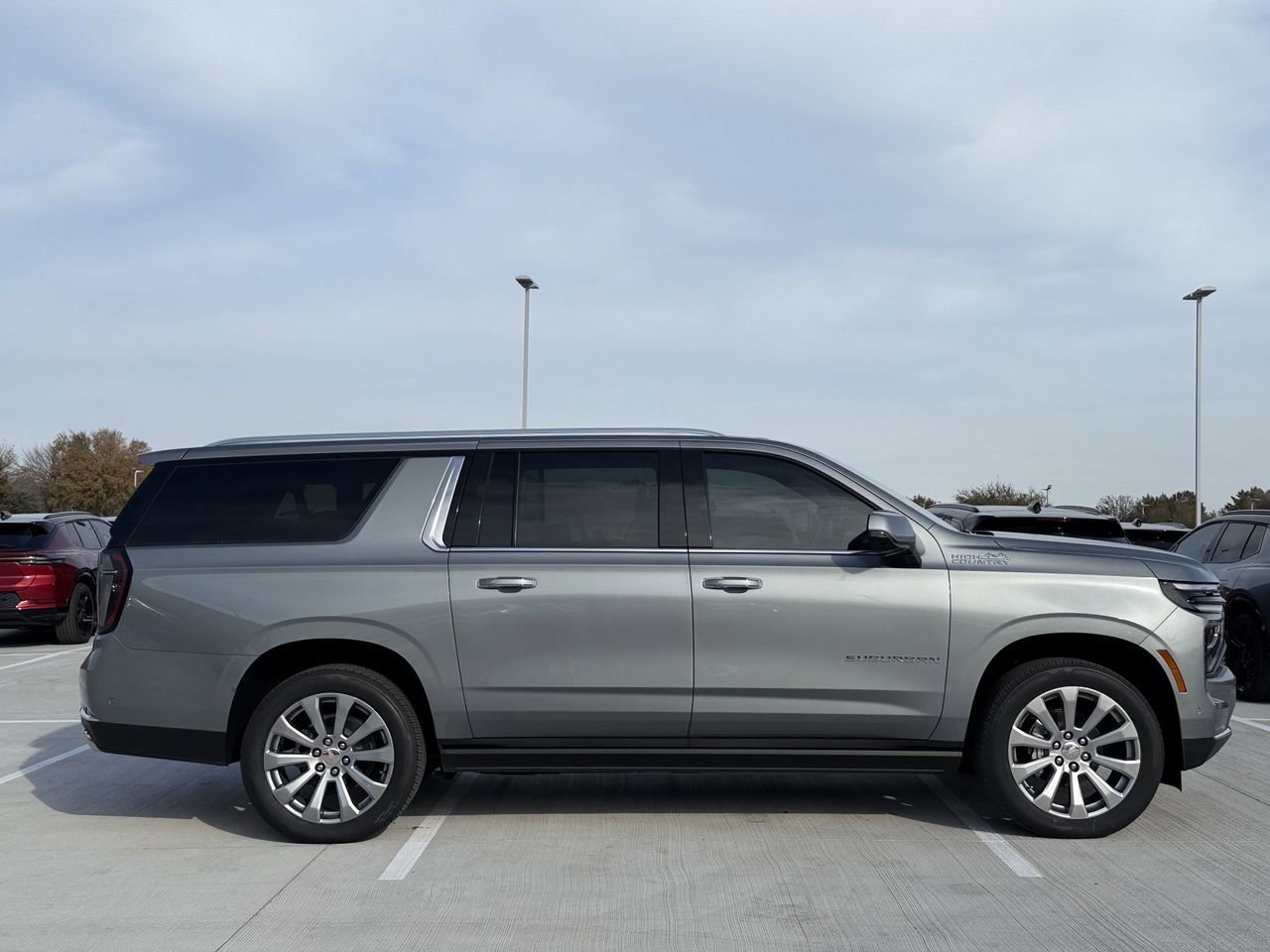 New 2026 Chevrolet Suburban High Country AWD/4WD image 4