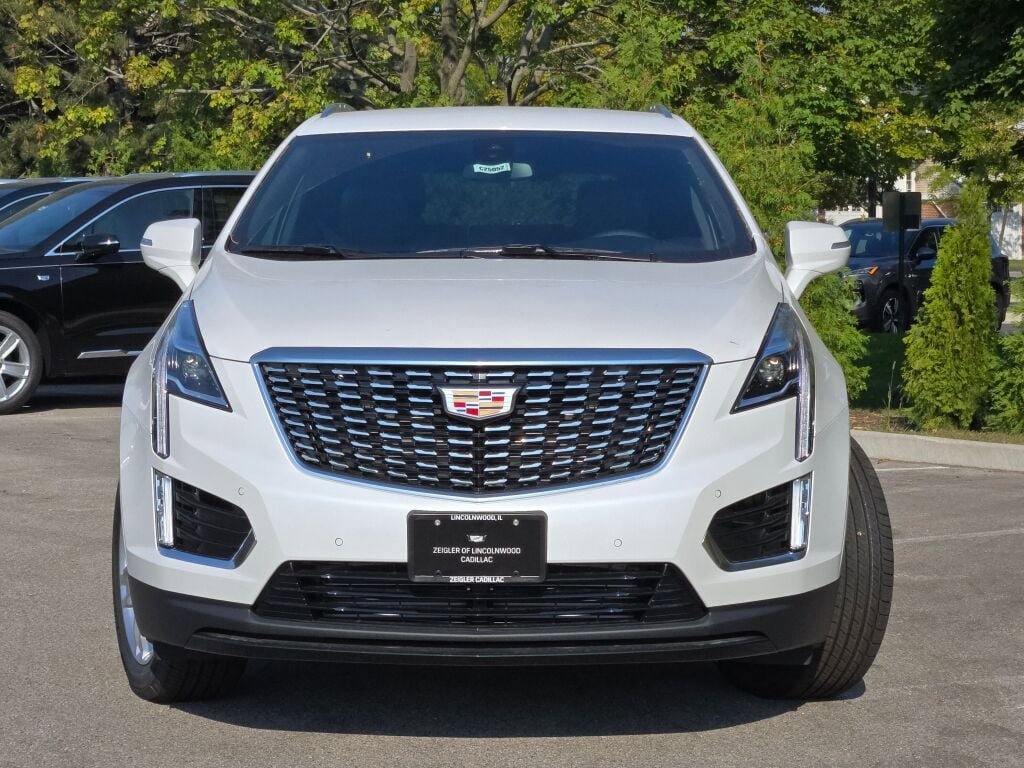 New 2025 Cadillac XT5 Luxury image 5