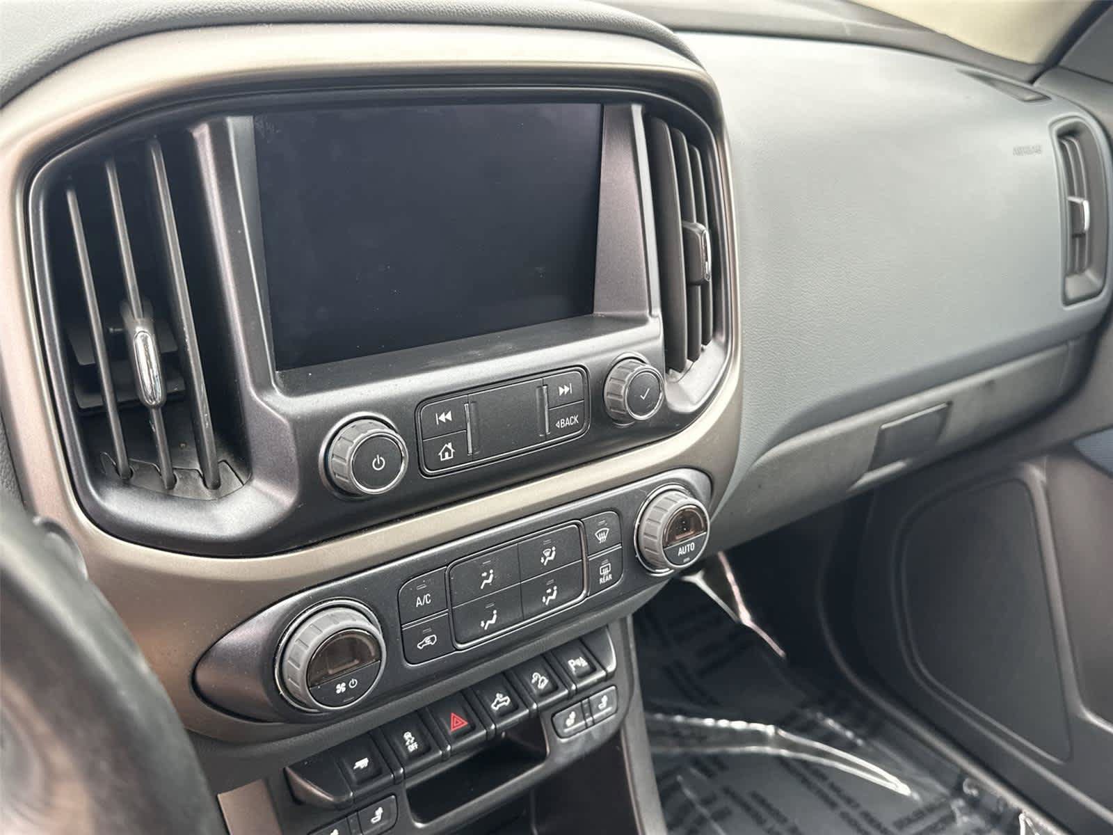 Used 2022 Chevrolet Colorado Z71 AWD/4WD image 23