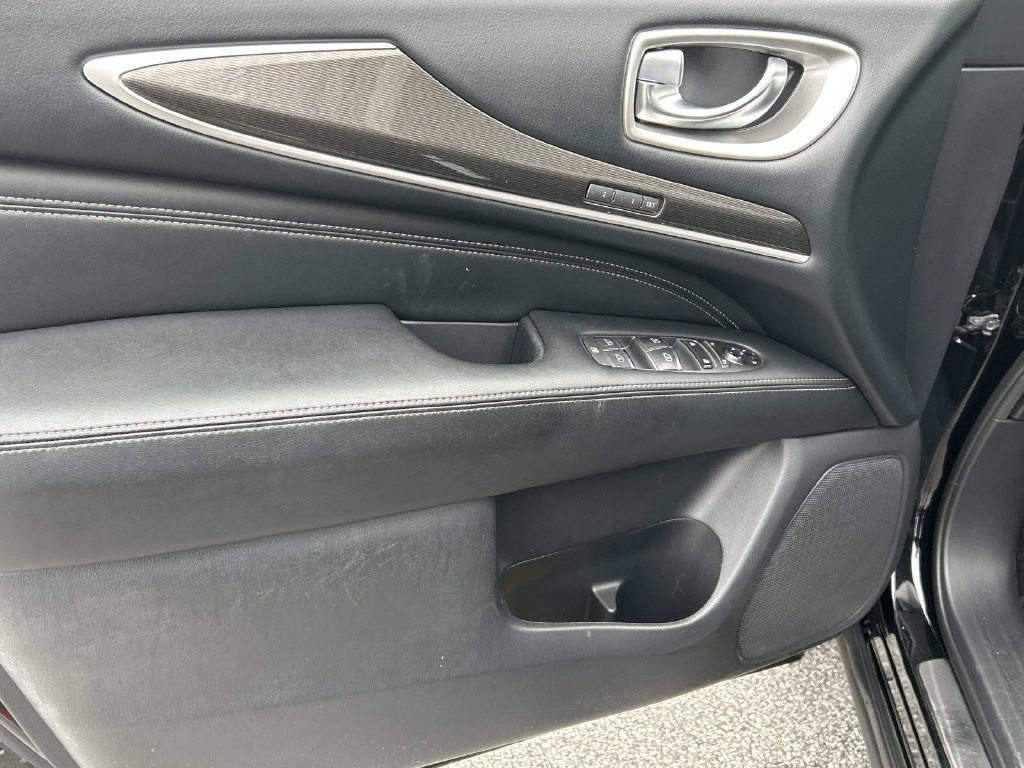 Used 2017 INFINITI QX60 Luxe w/ Premium Plus Package AWD/4WD image 16