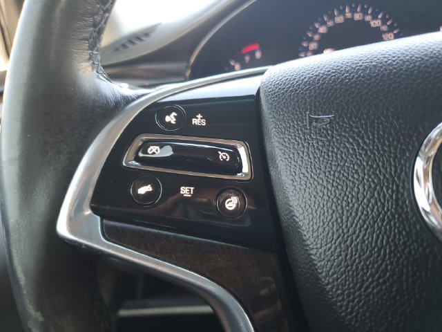 Used 2013 Cadillac XTS Luxury AWD/4WD image 24