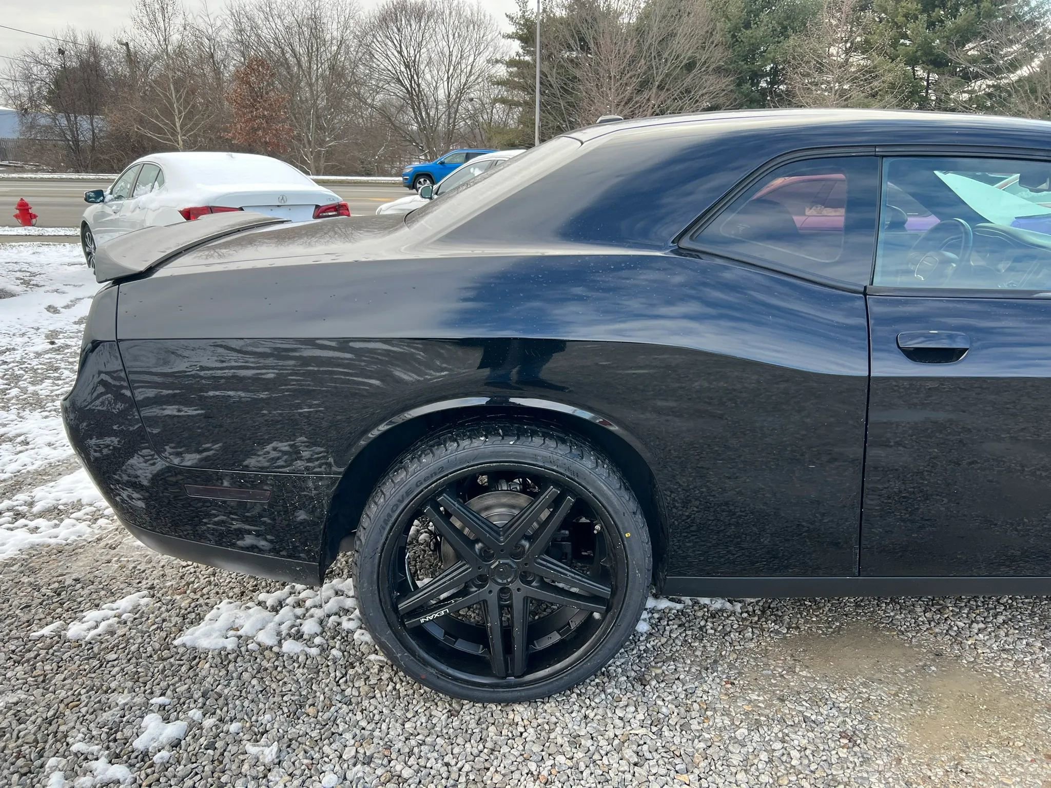 Used 2019 Dodge Challenger SXT image 9