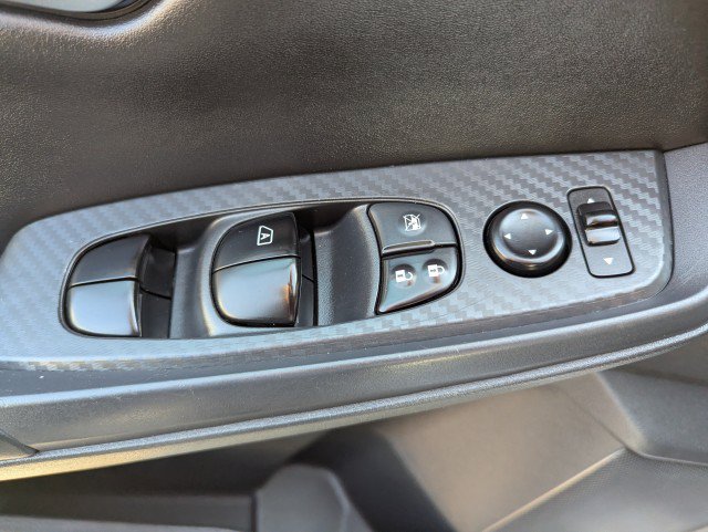 Used 2022 Nissan Sentra SV w/ All-Weather Package FWD image 10