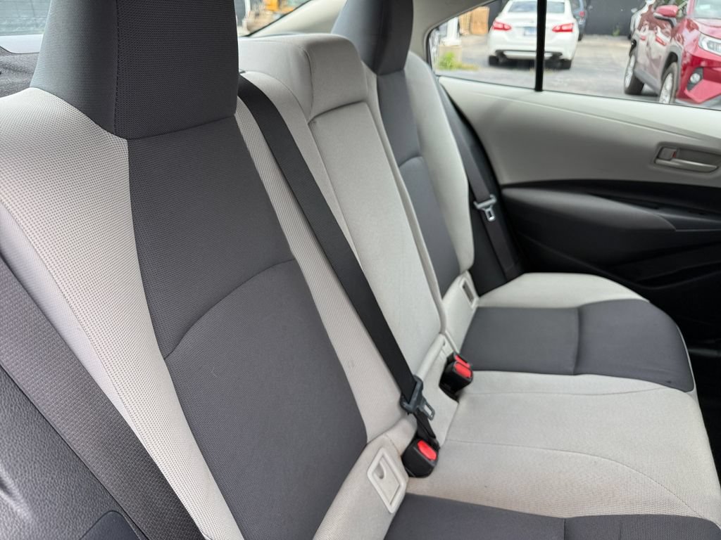 Used 2024 Toyota Corolla LE w/ LE Premium Package FWD image 21