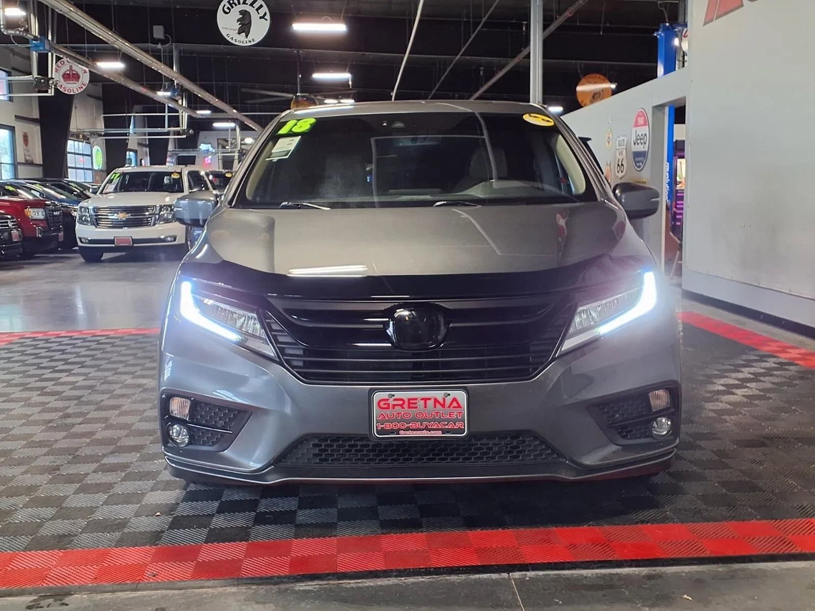 Used 2018 Honda Odyssey Elite image 2