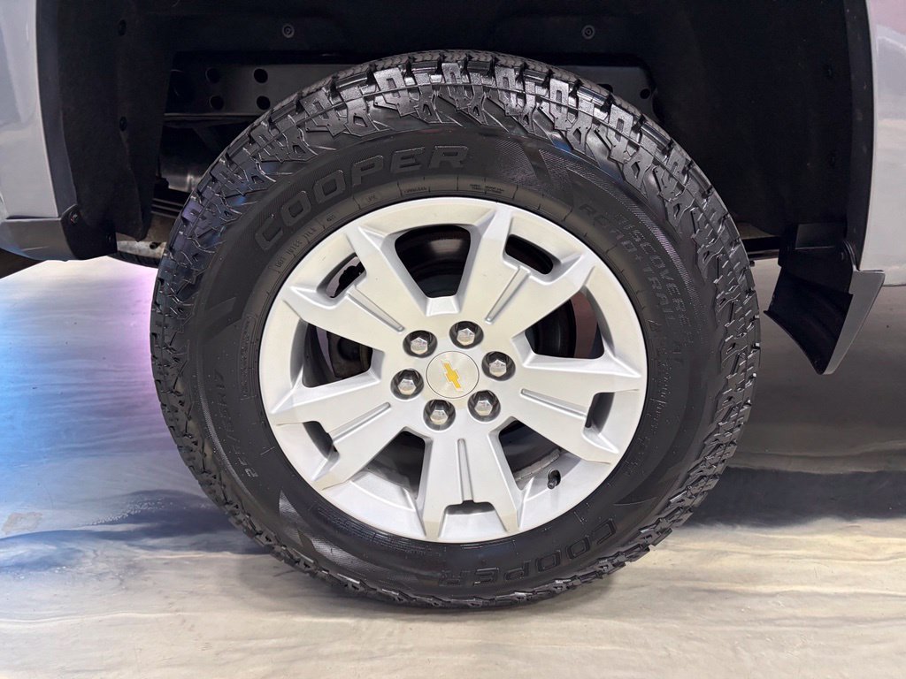 Used 2018 Chevrolet Colorado LT w/ LT Convenience Package AWD/4WD image 23