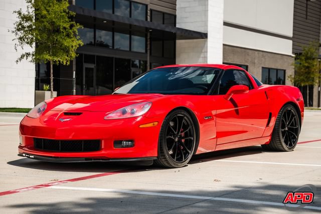 Used 2013 Chevrolet Corvette Z06 w/ 3LZ Preferred Equipment Group RWD image 6