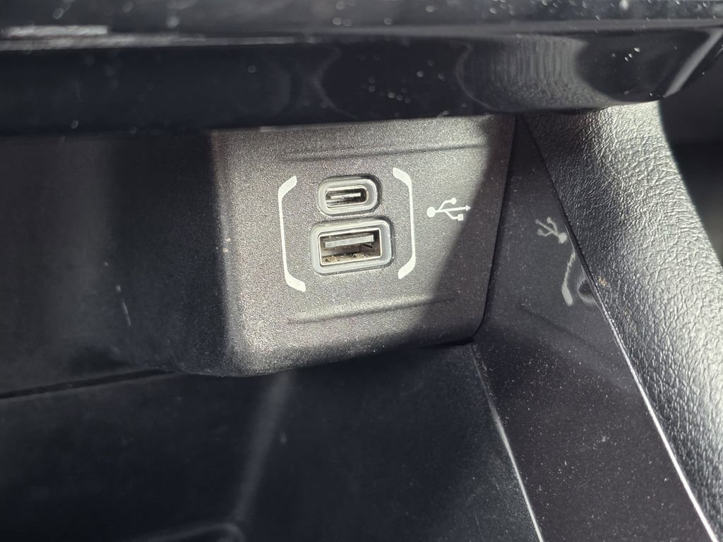 Used 2024 Jeep Compass Sport image 25