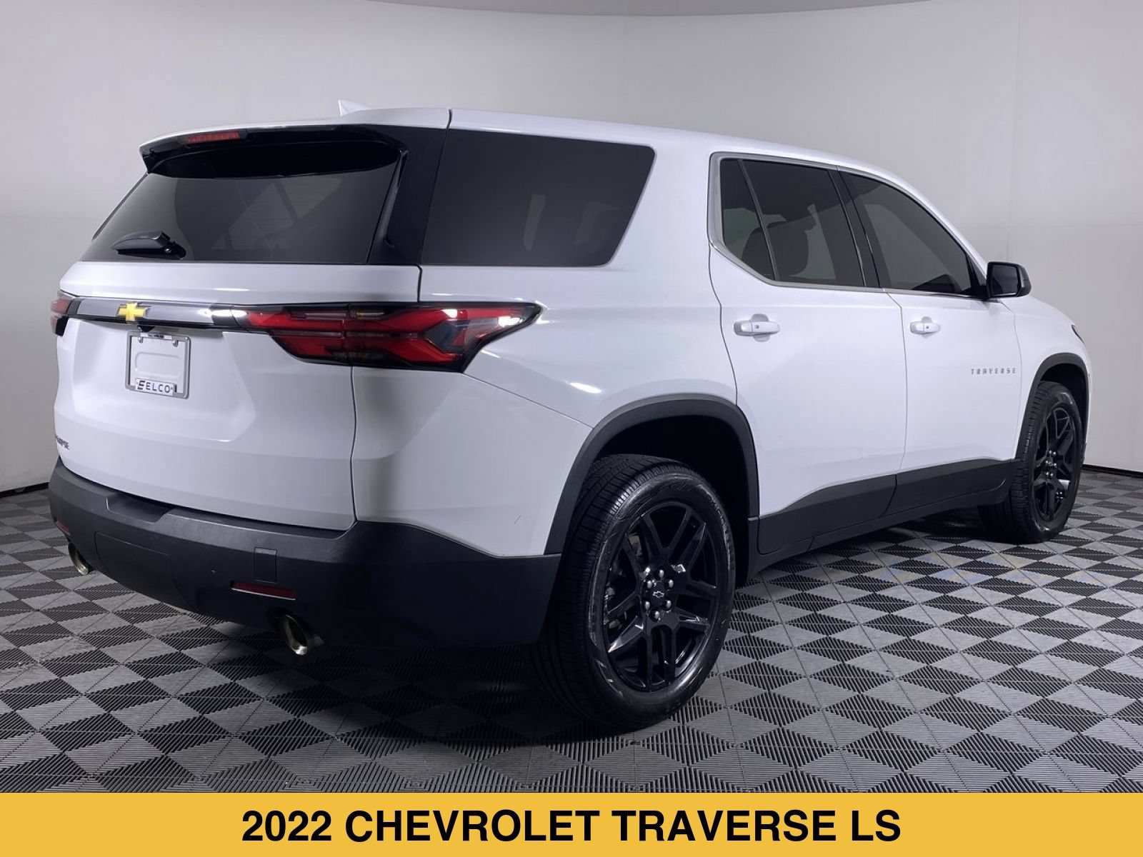 Certified 2022 Chevrolet Traverse LS FWD image 18