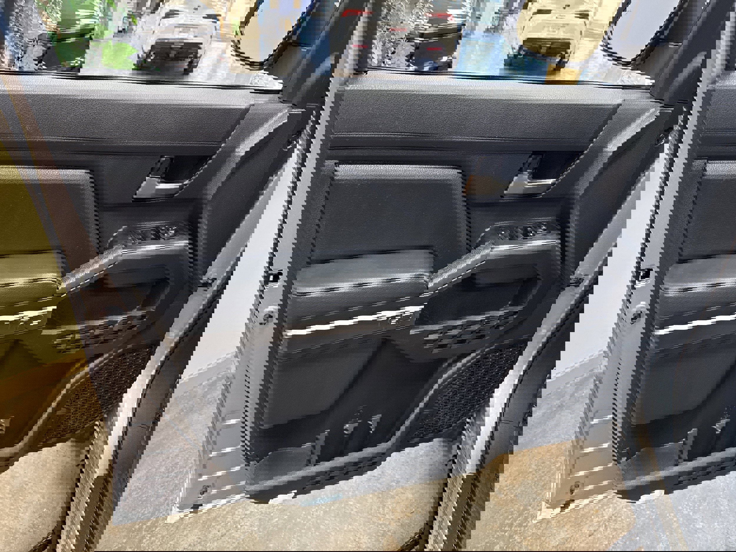 Used 2024 Toyota Tacoma TRD Sport w/ TRD Sport Premium Package image 24