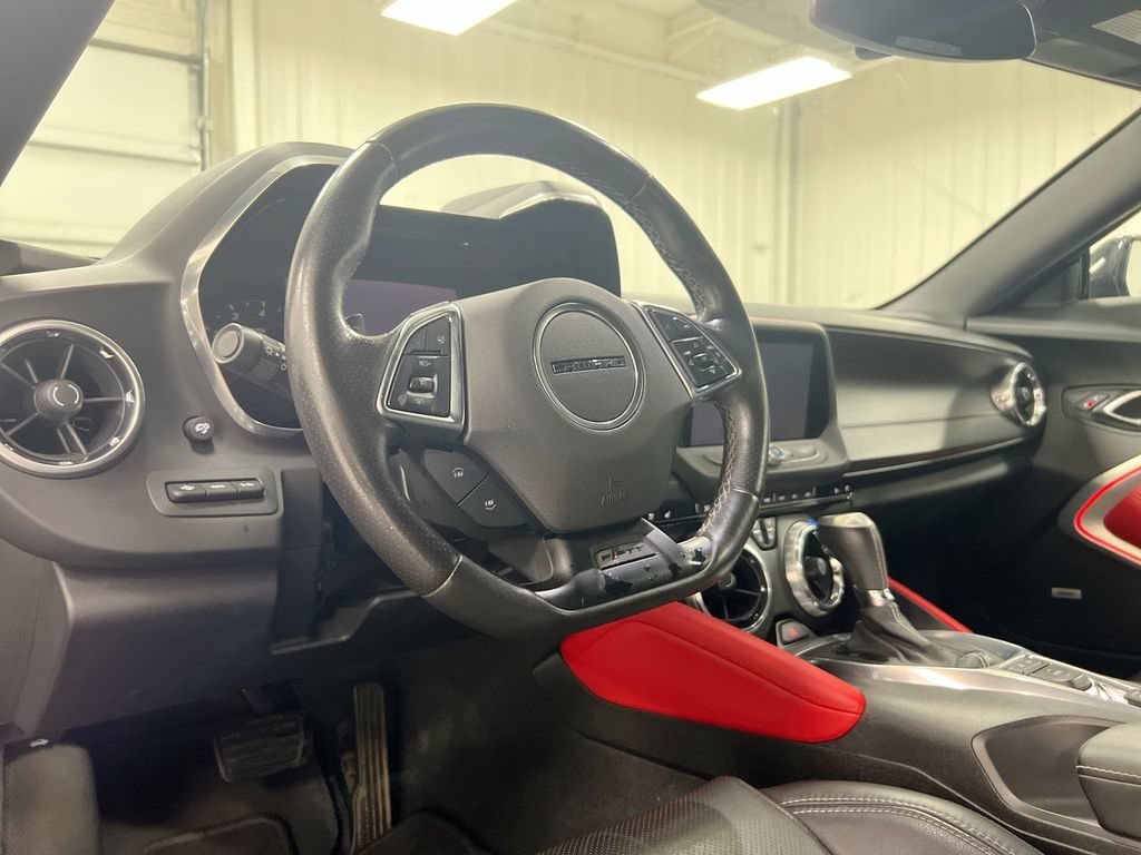 Used 2017 Chevrolet Camaro SS RWD image 10