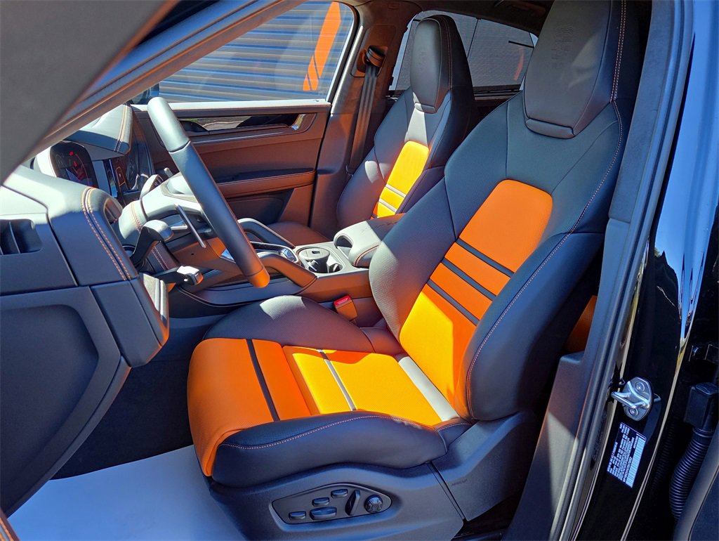 New 2026 Porsche Cayenne Turbo GT image 5