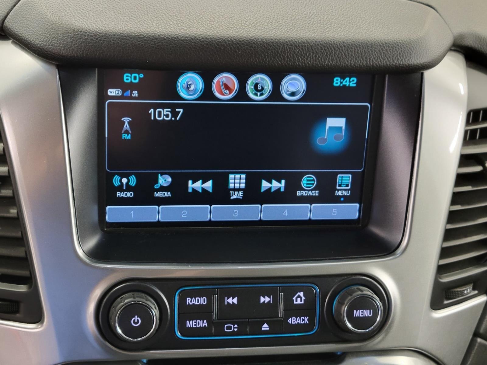 Used 2020 Chevrolet Suburban Premier w/ Max Trailering Package AWD/4WD image 7