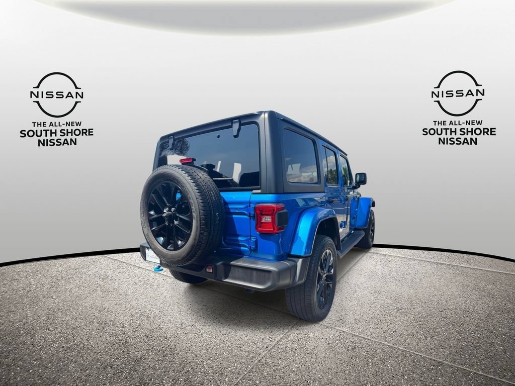 Used 2023 Jeep Wrangler Unlimited Sahara w/ Cold Weather Group AWD/4WD image 5