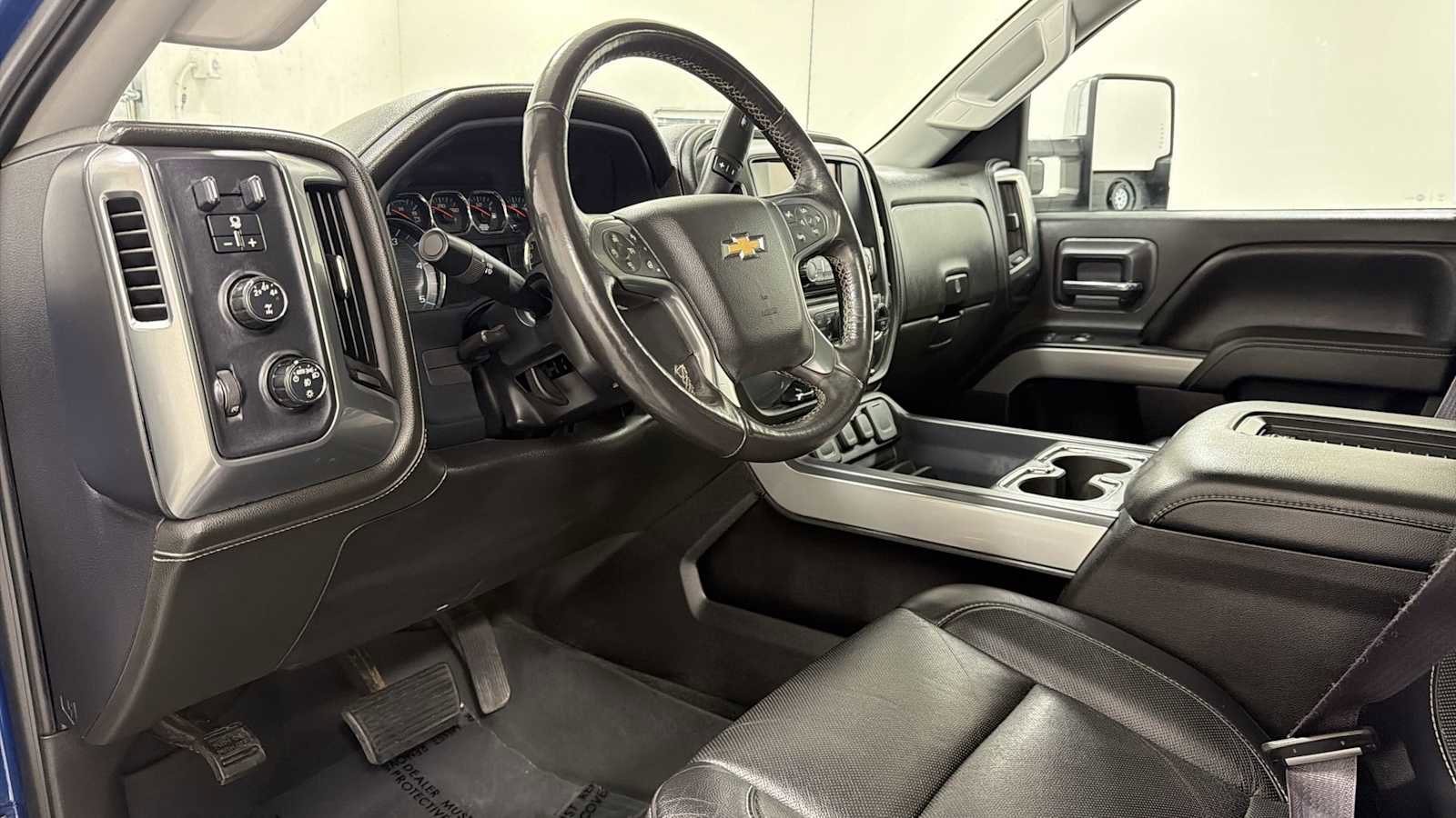 Used 2016 Chevrolet Silverado 2500 LTZ w/ Duramax Plus Package image 12