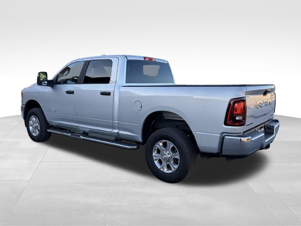 Used 2026 RAM 2500 Big Horn AWD/4WD image 9