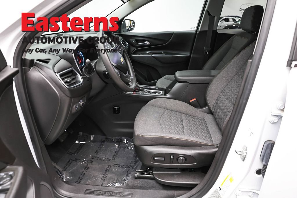 Used 2022 Chevrolet Equinox LT AWD/4WD image 13