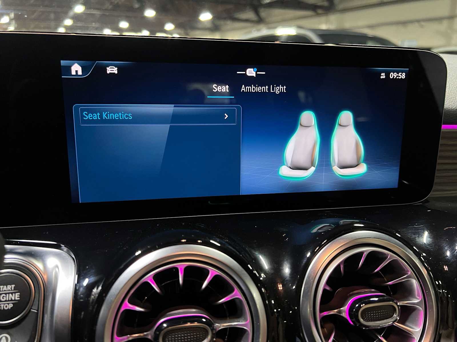 Used 2026 Mercedes-Benz GLB 250 4MATIC image 38