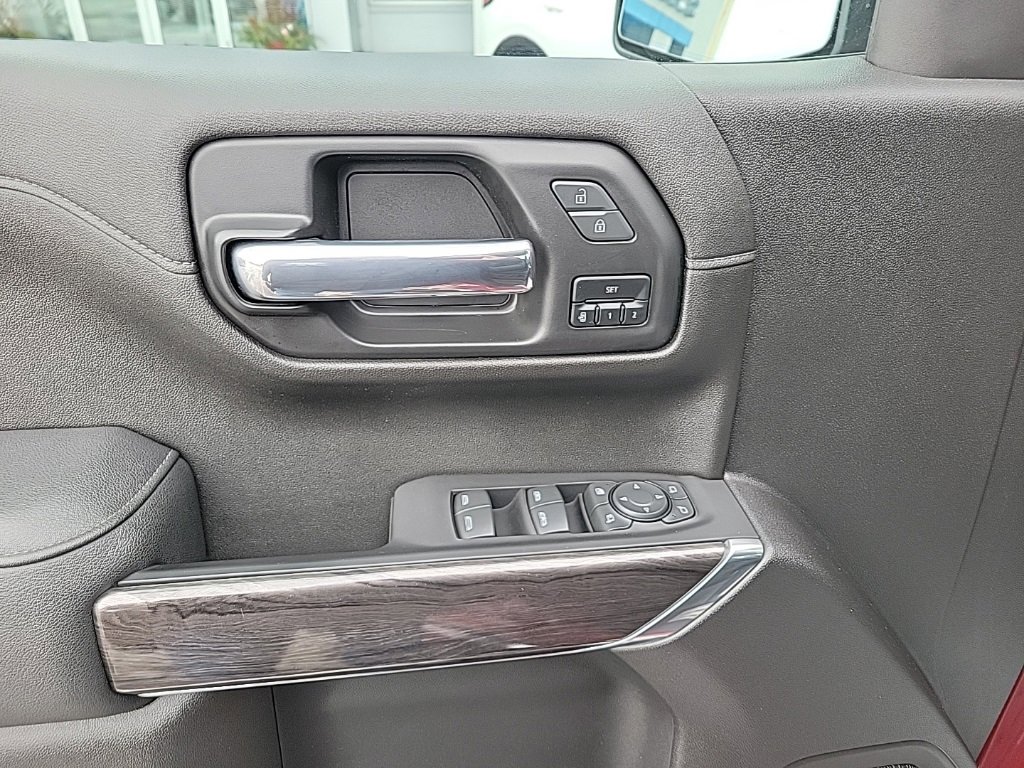 Used 2022 Chevrolet Silverado 1500 LTZ image 7