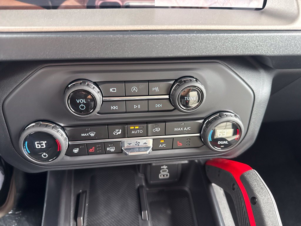 New 2026 Ford Bronco Outer Banks w/ Sasquatch Package AWD/4WD image 28