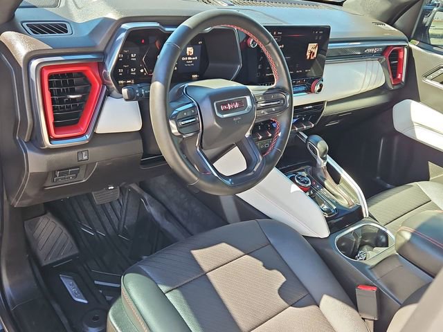 Used 2024 GMC Canyon AT4X AWD/4WD image 10