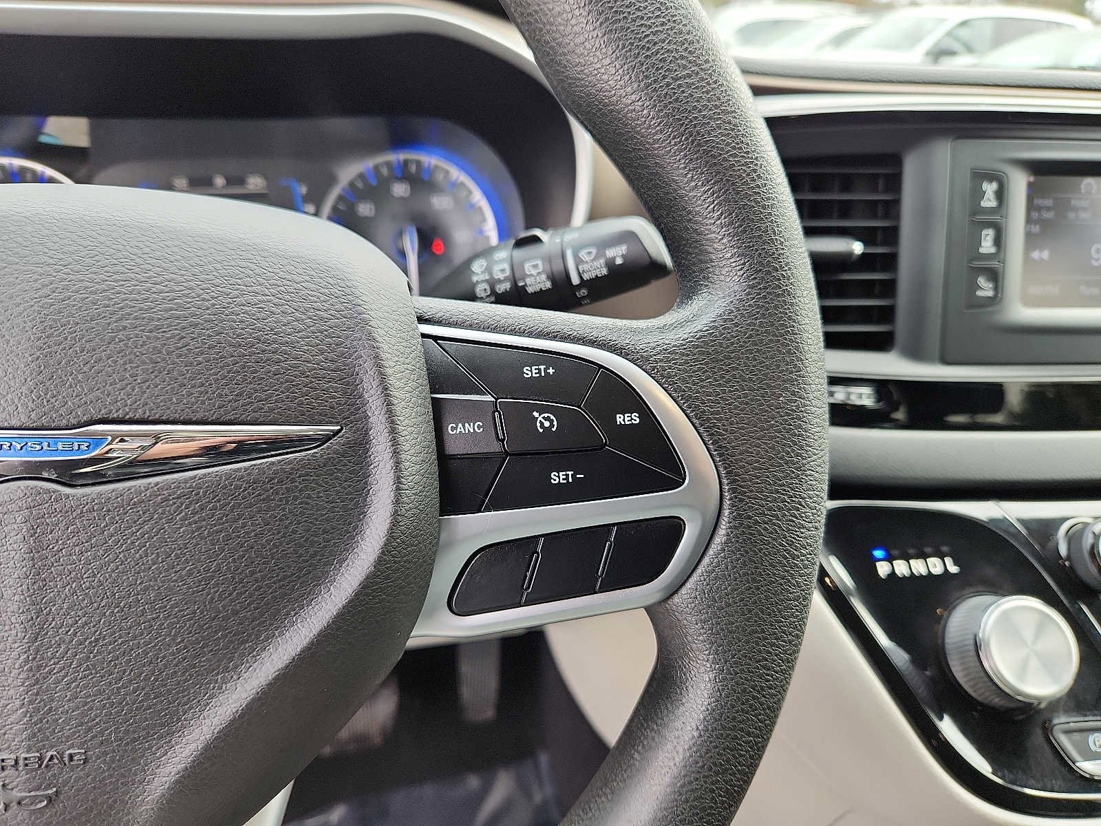 Used 2017 Chrysler Pacifica LX image 21