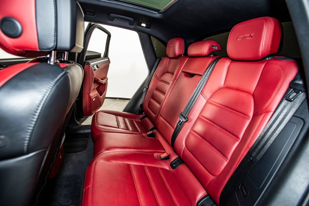 Used 2021 Porsche Macan GTS AWD/4WD image 38