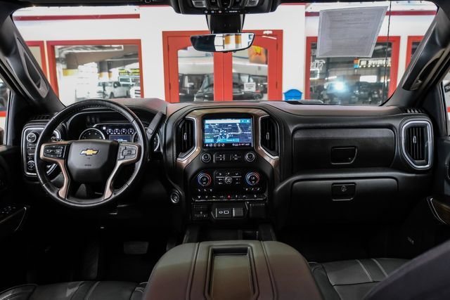 Used 2022 Chevrolet Silverado 3500 High Country w/ Technology Package AWD/4WD image 15