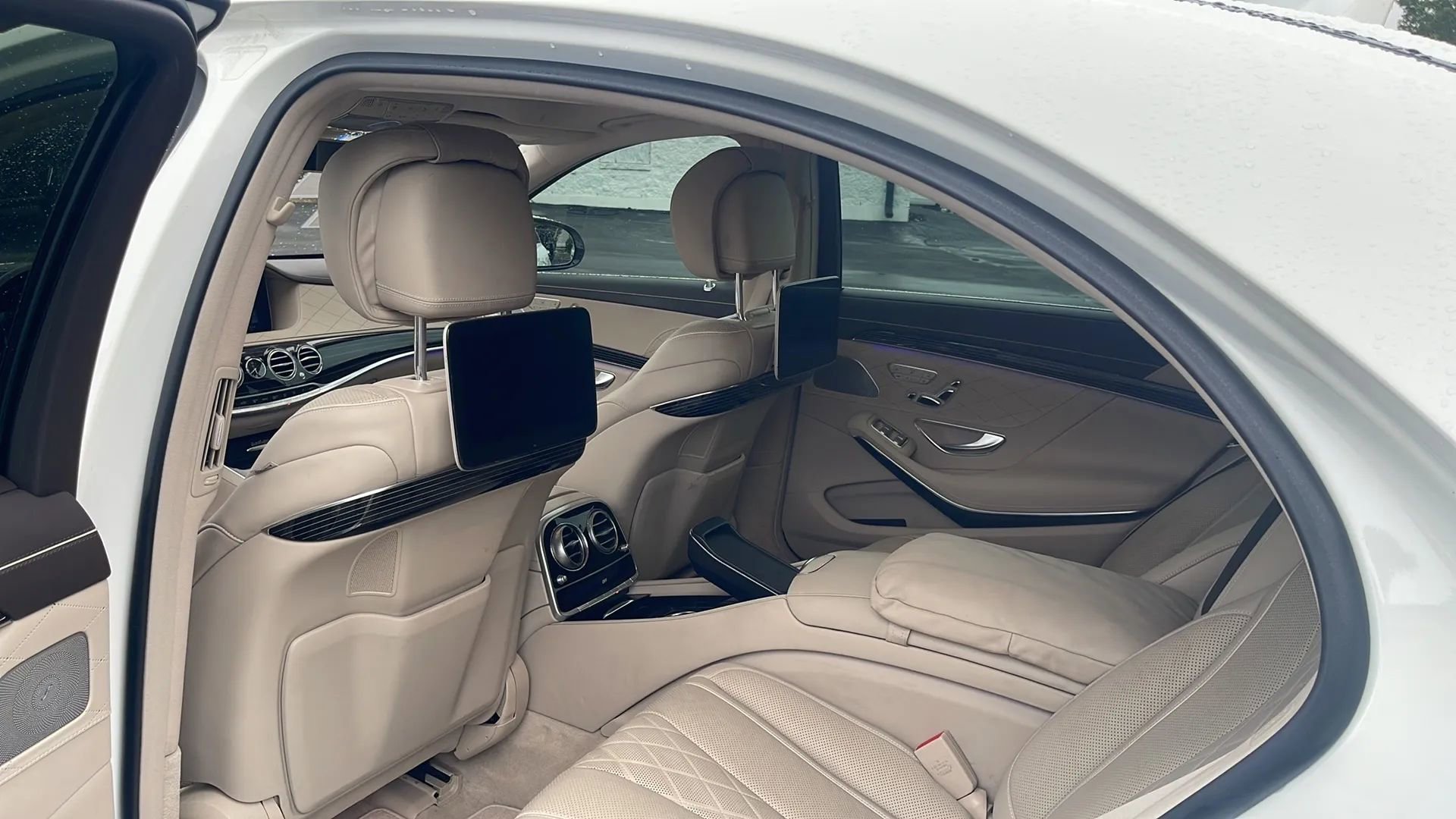 Used 2018 Mercedes-Benz S 560 Sedan image 37