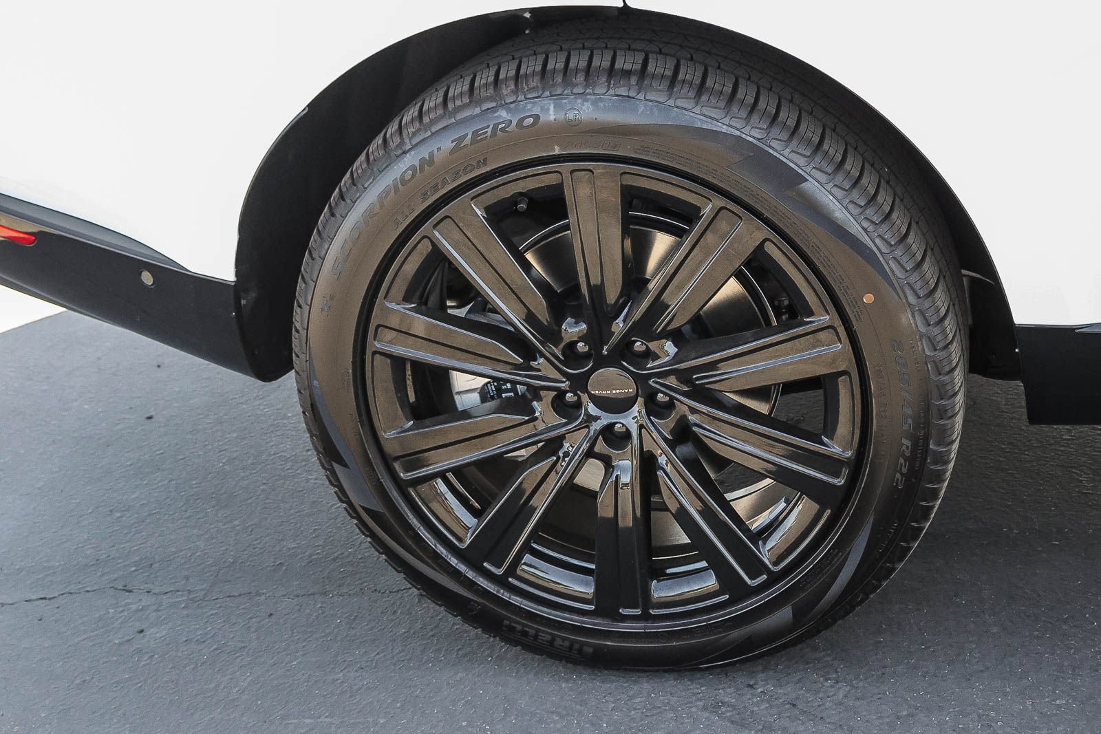 New 2026 Land Rover Range Rover SE AWD/4WD image 13