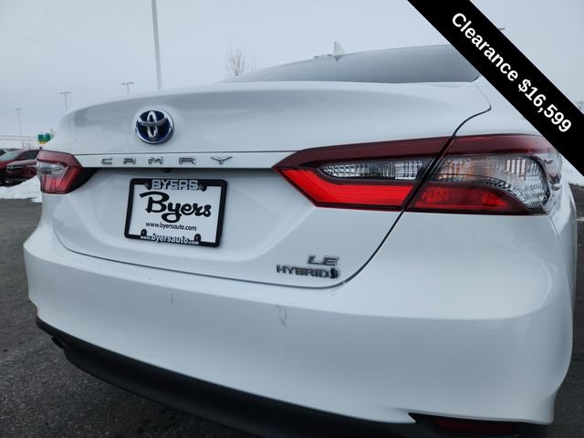 Used 2022 Toyota Camry LE image 12
